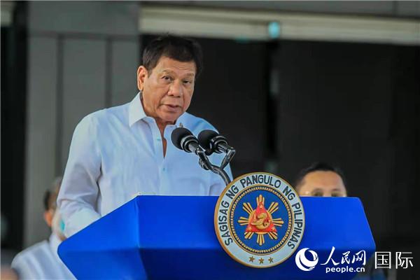 菲律宾总统杜特尔特在中国援菲疫苗移交仪式上。（中国驻菲使馆供图）