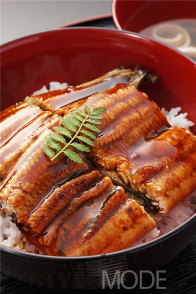 日式鳗鱼饭团.jpg