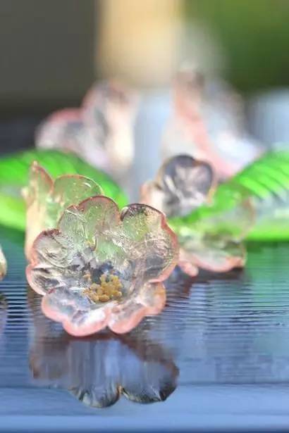 美到犯规日本樱花限定美食 你舍得放进嘴里吗？