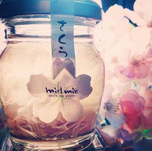 美到犯规日本樱花限定美食 你舍得放进嘴里吗？