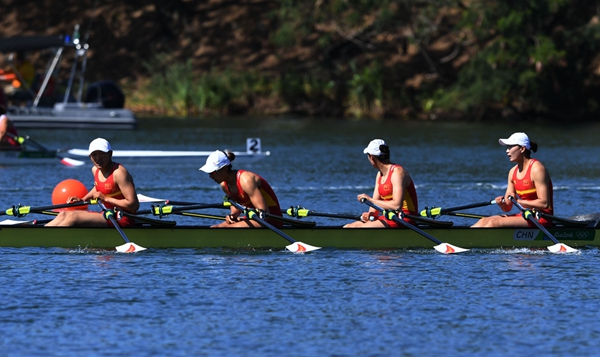 记中国赛艇四朵"金花"