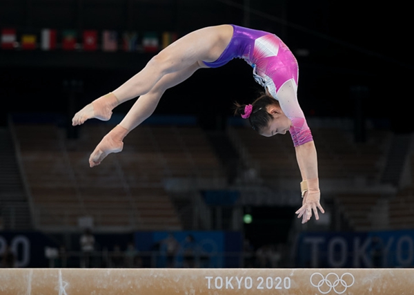 东京奥运会|美国小将素妮沙·李加冕体操女子个人全能冠军